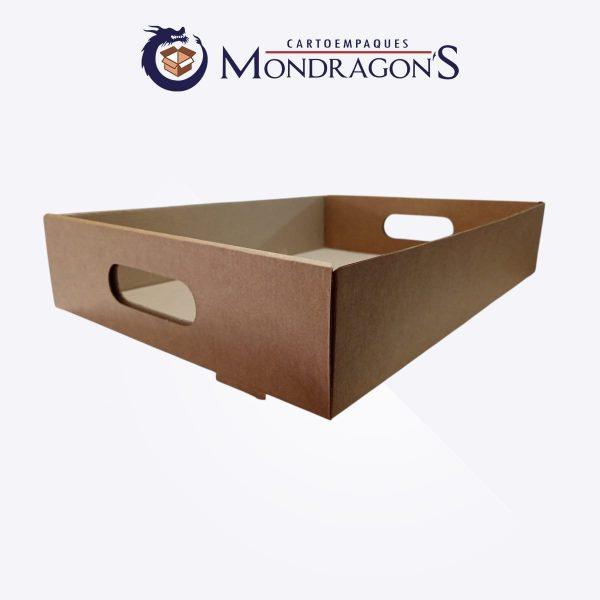 Charola café 40x30x8cm | Caja con 50 piezas